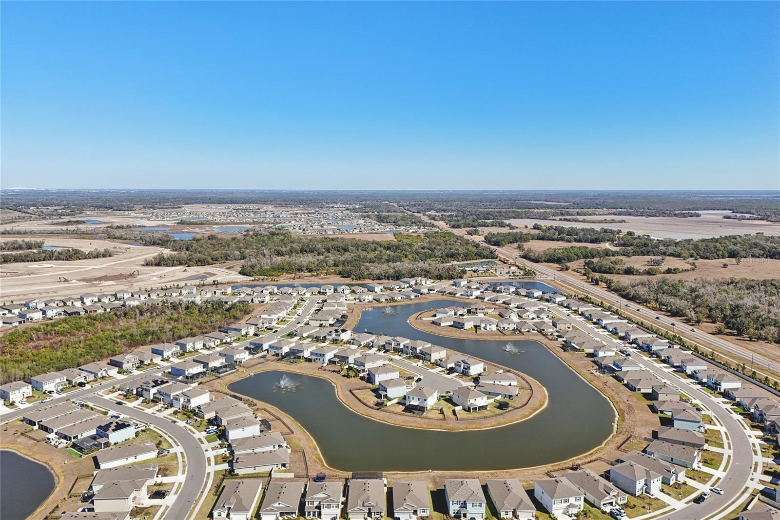 BELLA LAGO - Residential