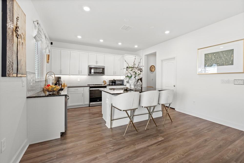 WESTSIDE BELLAVIVA - Residential