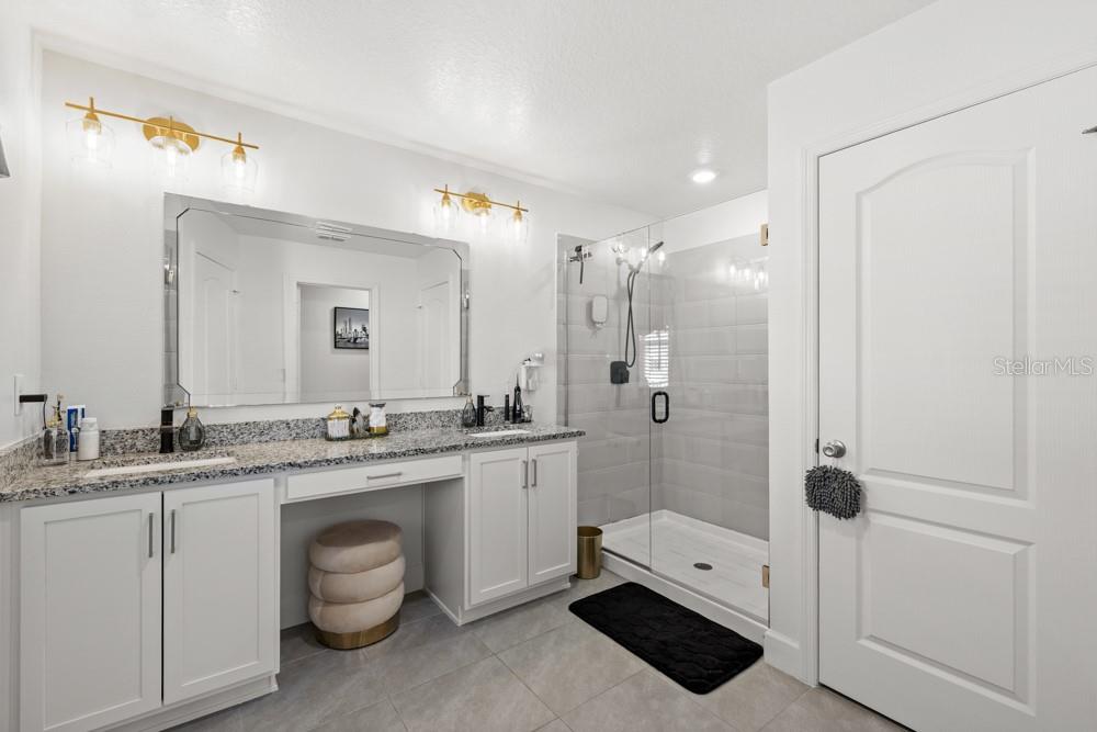 WESTSIDE BELLAVIVA - Residential