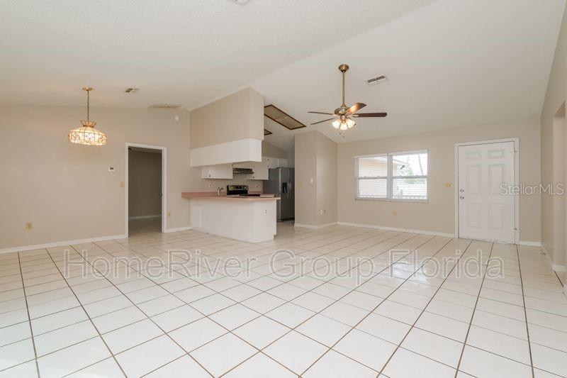 WEEKI WACHEE WOODLANDS - Residential Lease