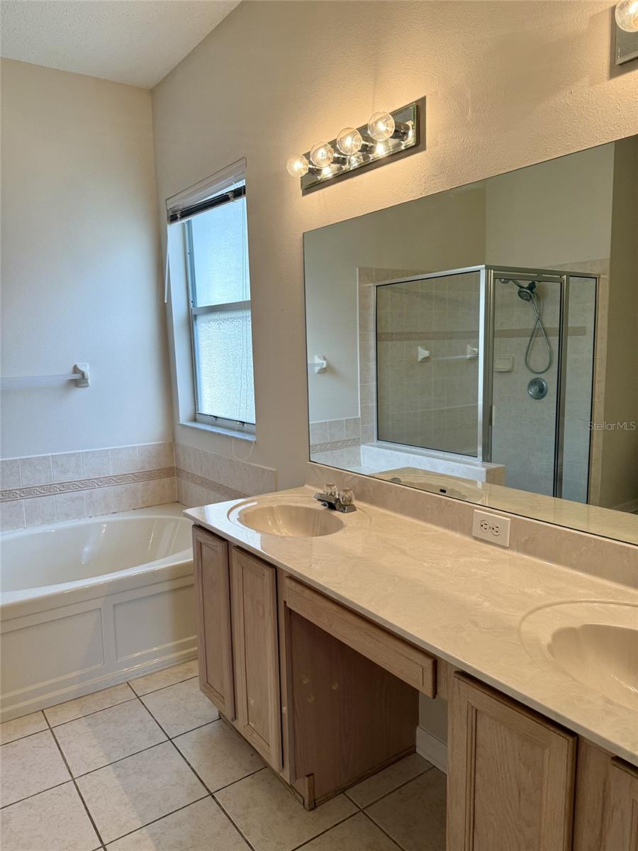 CROSS CREEK PRCL K PH 1D - Residential Lease
