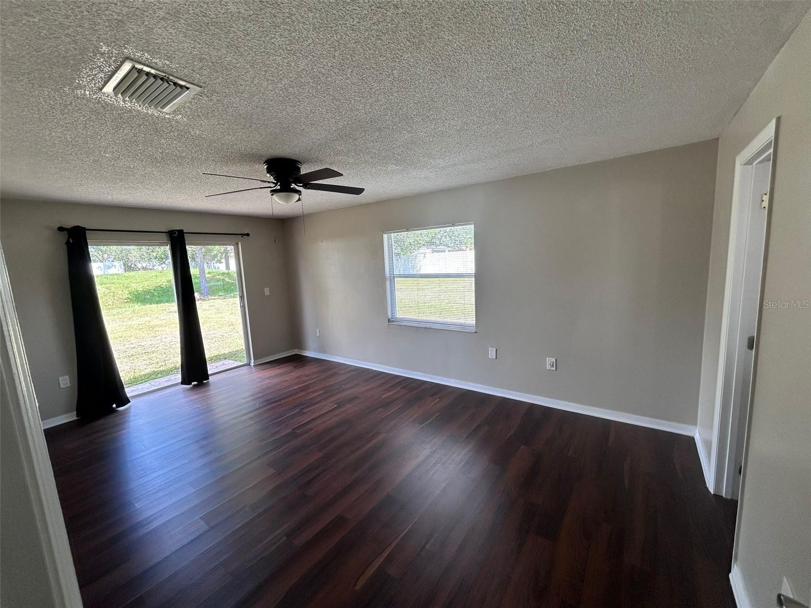 3175 VICTORIA DRIVE