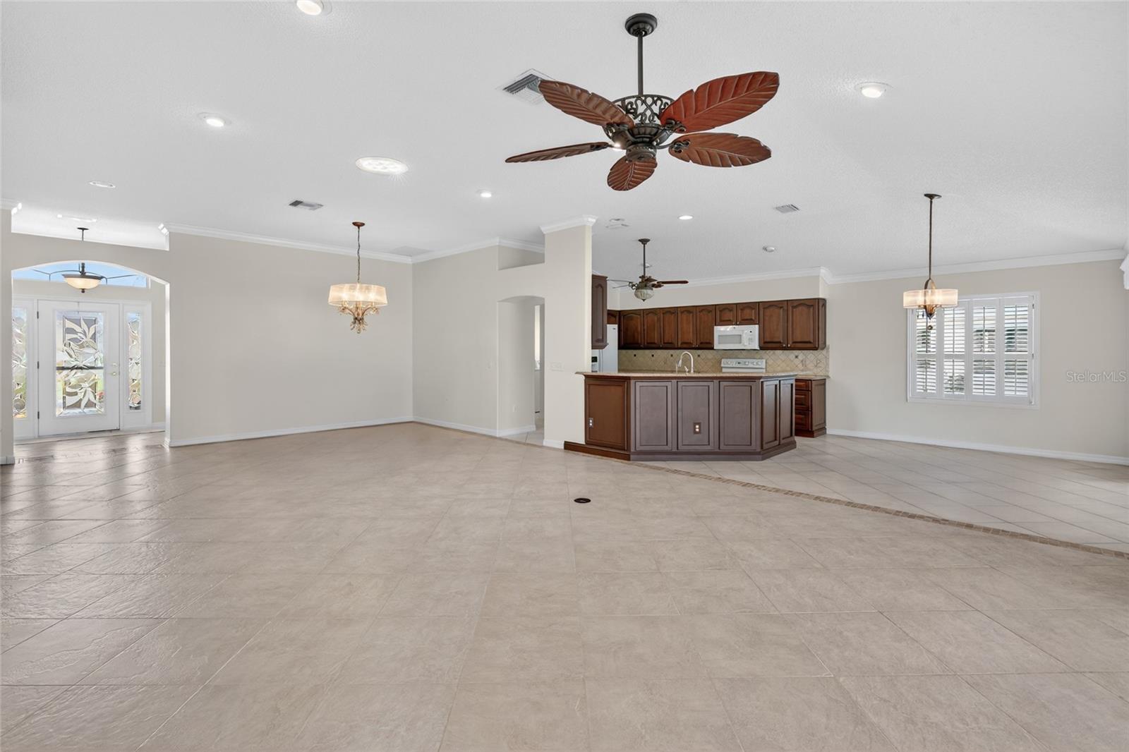 2403 TAMARINDO DRIVE