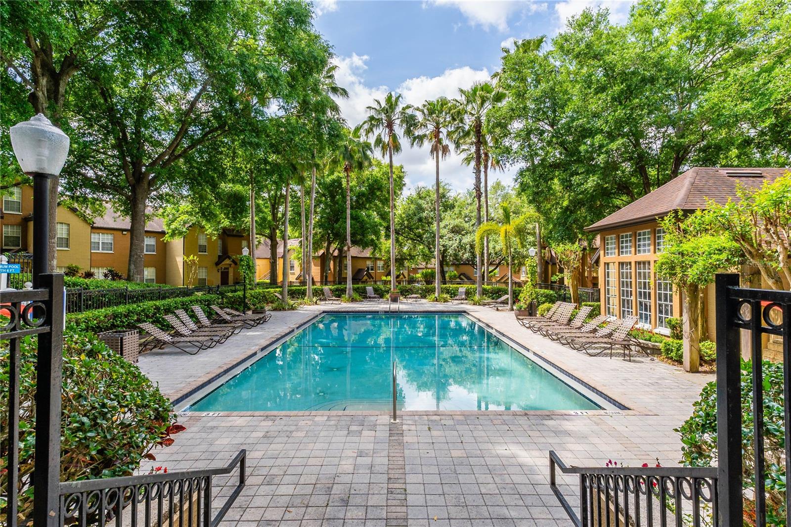 AZUR/METROWEST - Residential