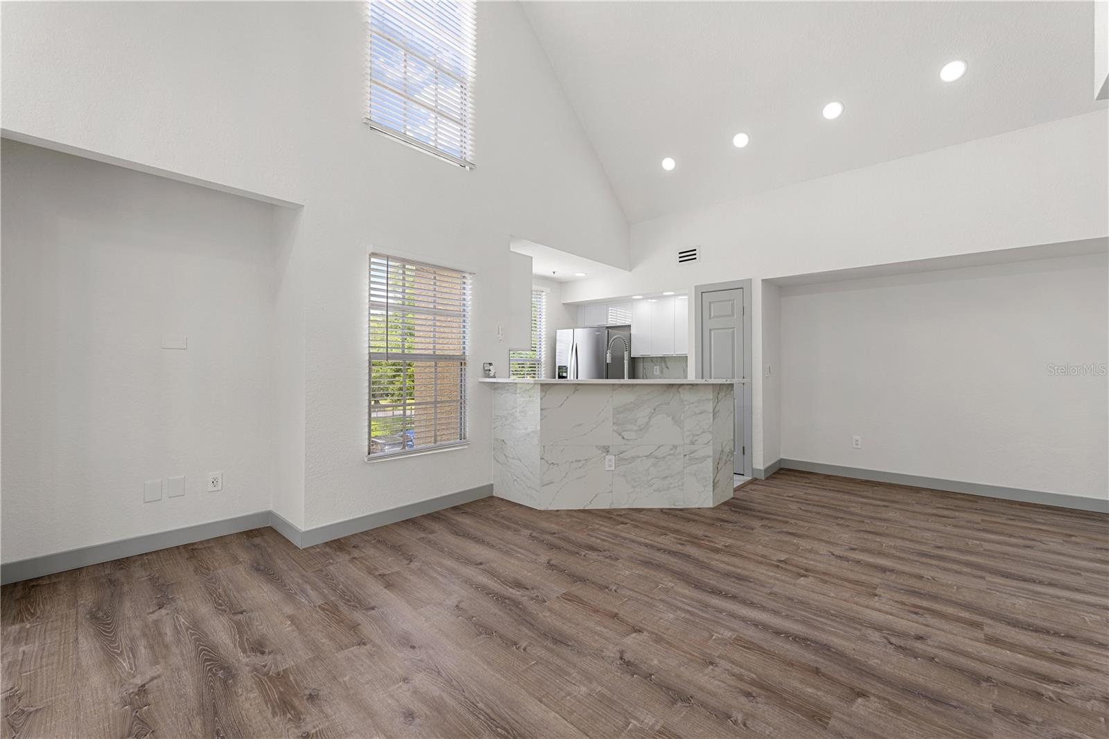 AZUR/METROWEST - Residential