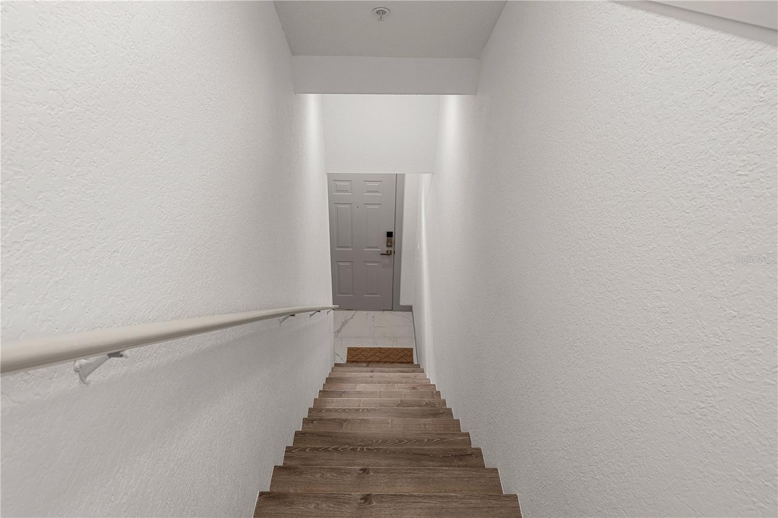 AZUR/METROWEST - Residential