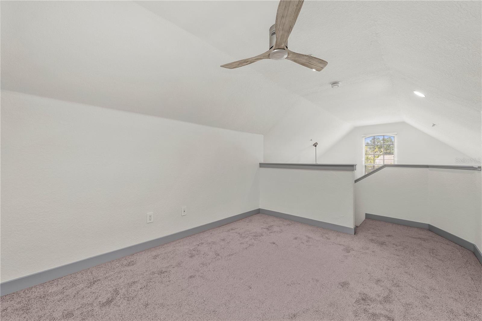 AZUR/METROWEST - Residential