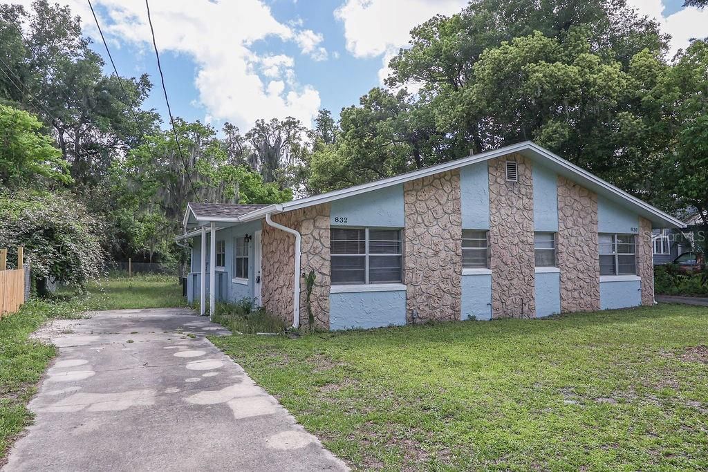 Photo of 832 E Indiana Avenue, Deland, FL 32724 (MLS # V4948510)