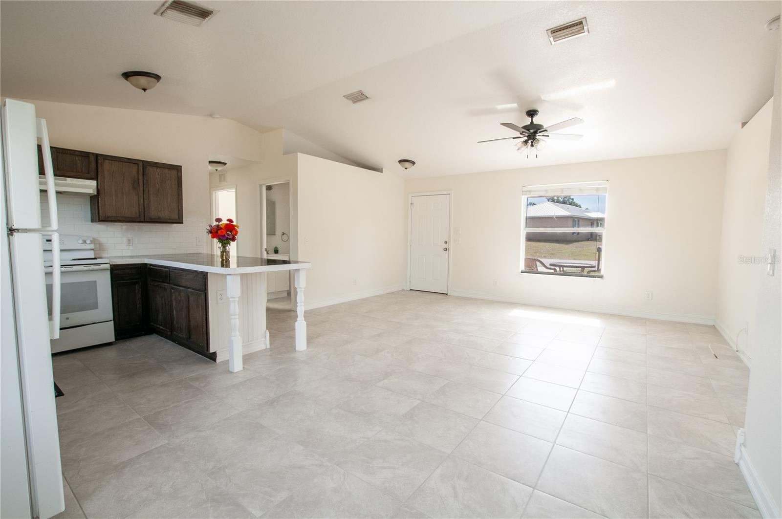 ROYAL HOWARD SUB - Residential