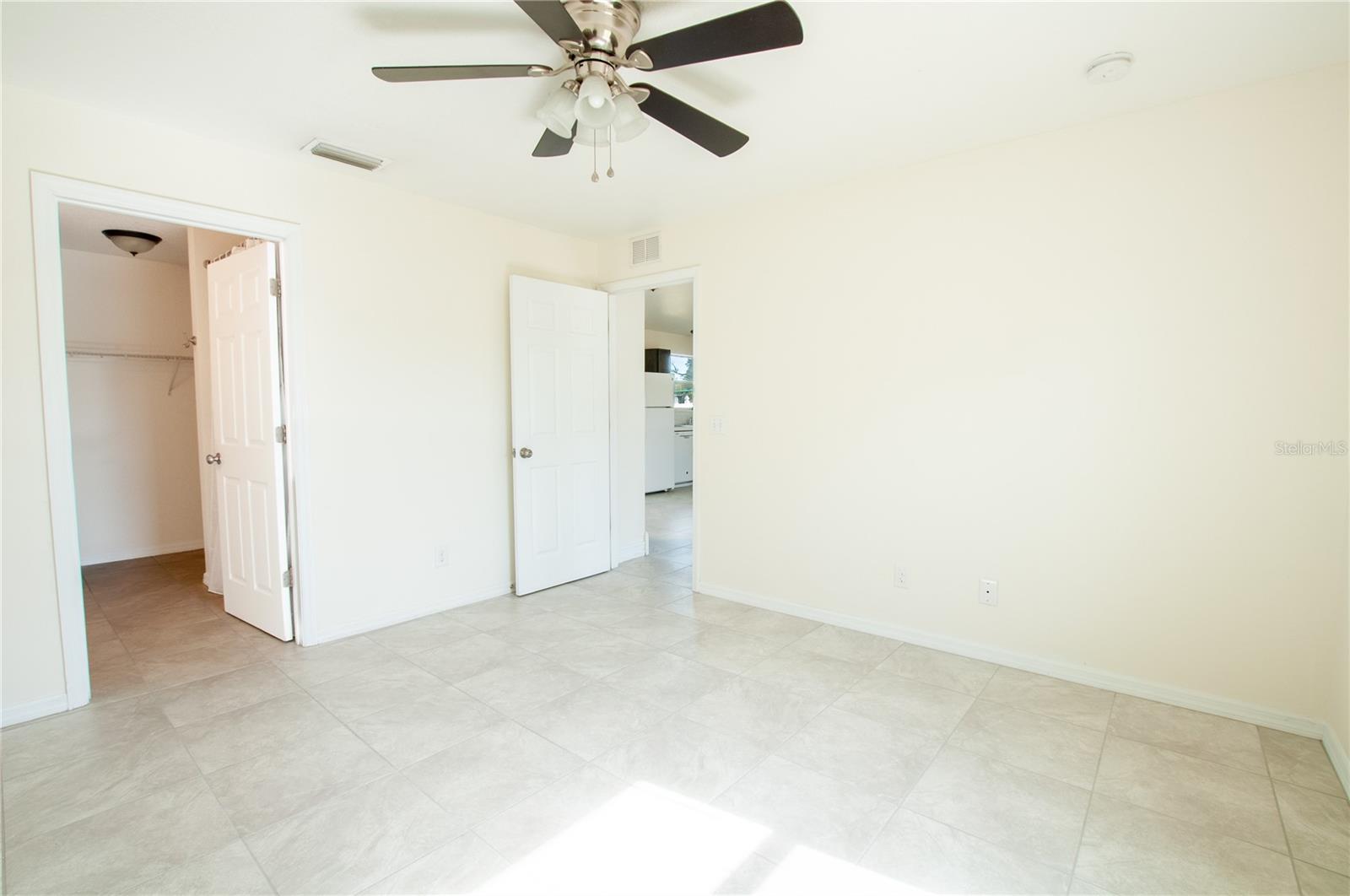 ROYAL HOWARD SUB - Residential