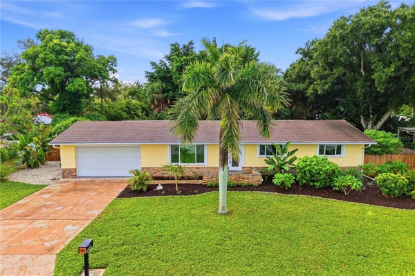 2720 GOLDENROD ST, SARASOTA, FL 34239 - Image f8dfa0dcb88f5578fa2c1fc2969edcc9/3685793942
