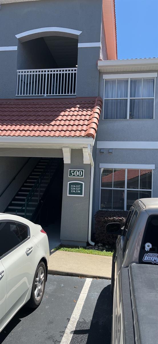 Beautiful First Floor, 1 Bedroom, 1 Bath, Corner unit for rent in the desirable gated community of Enclave at Richmond Place. This spacious unit includes oversized living area, high ceilings, tons of storage, plush carpet throughout.
Tenant pays for water and electric.
This well kept community includes a playground, pool, clubhouse, tennis courts and is minutes from Highland Woods Nature Preserve, USF and more. Easy access to 75 for Wesley Chapel and North Tampa.