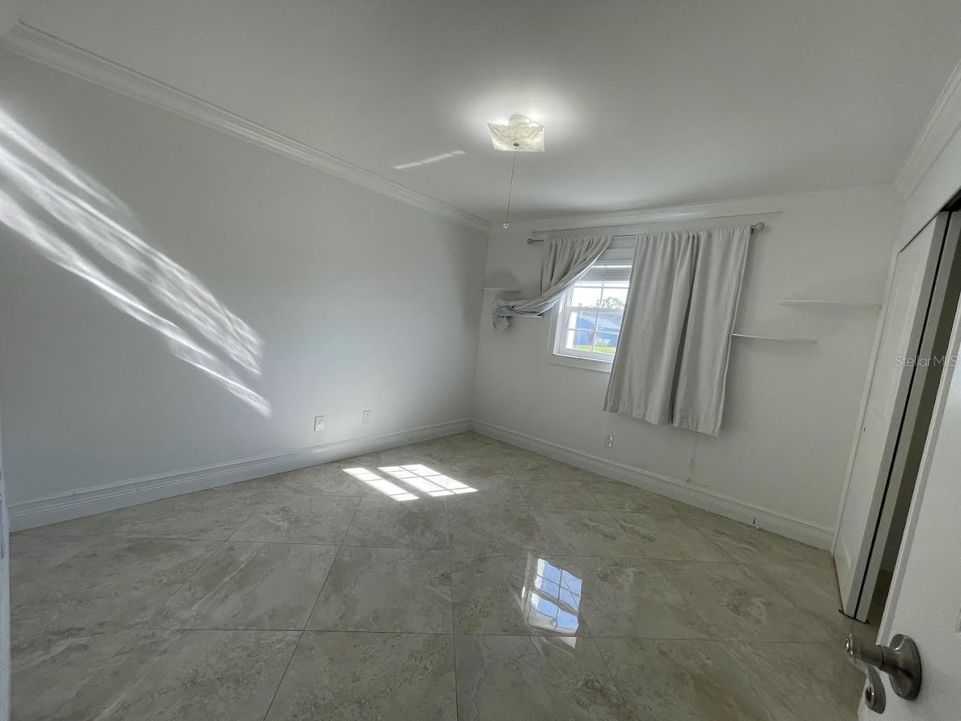 COUNTRYSIDE TR 8 UNIT ONE - Residential Lease