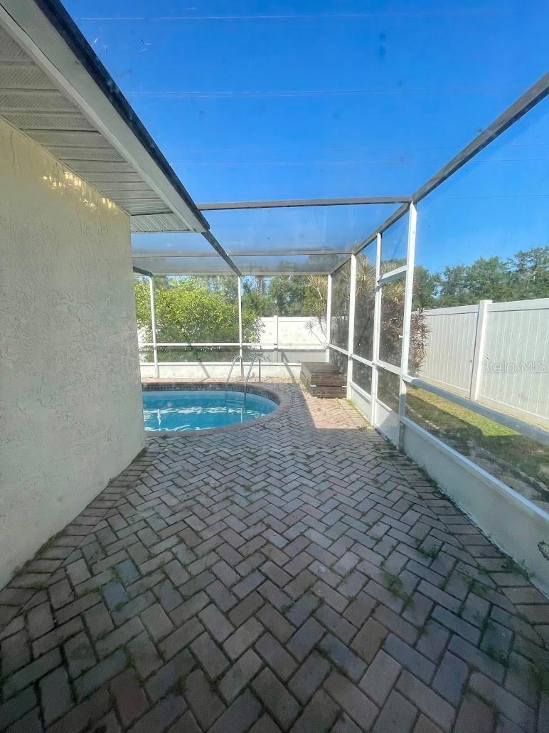 COUNTRYSIDE TR 8 UNIT ONE - Residential Lease