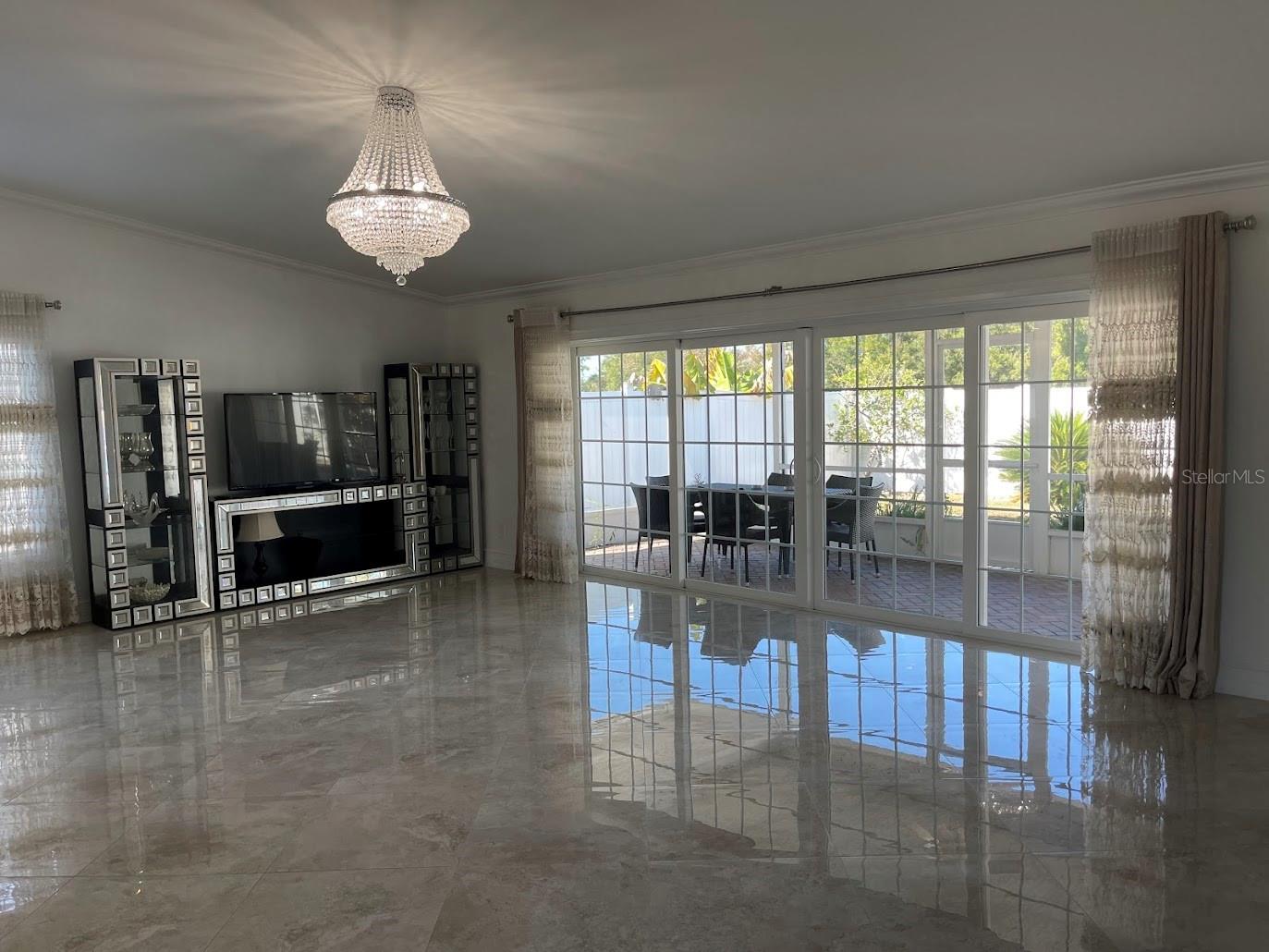 COUNTRYSIDE TR 8 UNIT ONE - Residential Lease