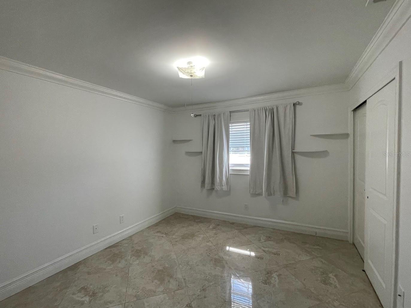 COUNTRYSIDE TR 8 UNIT ONE - Residential Lease