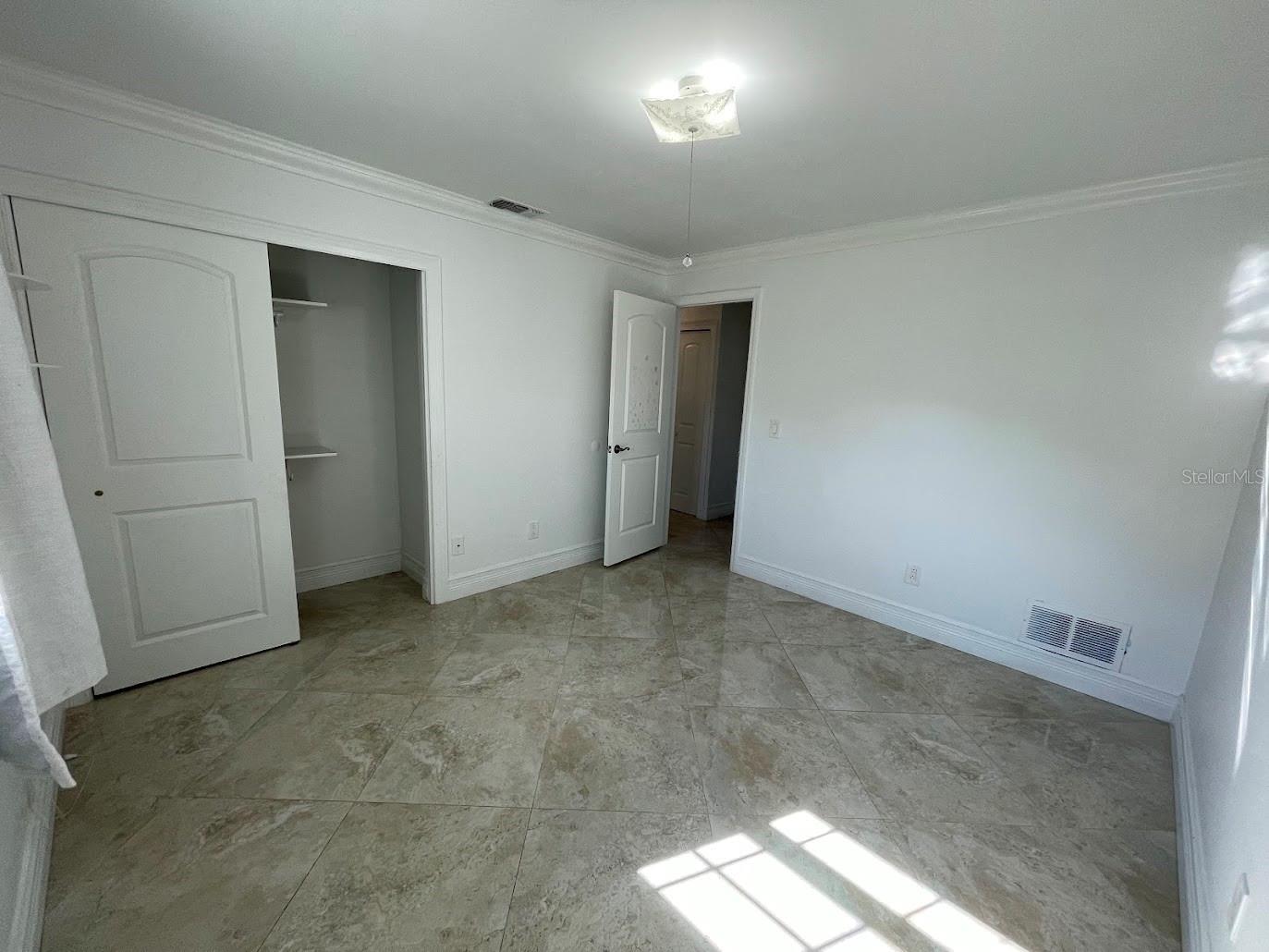 COUNTRYSIDE TR 8 UNIT ONE - Residential Lease