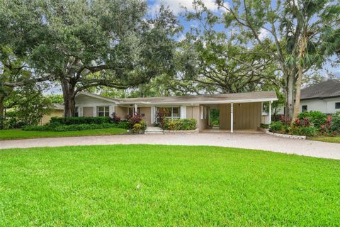 Photo of 4508 Henderson Boulevard, Tampa, FL 33629 (MLS # TB8484034)