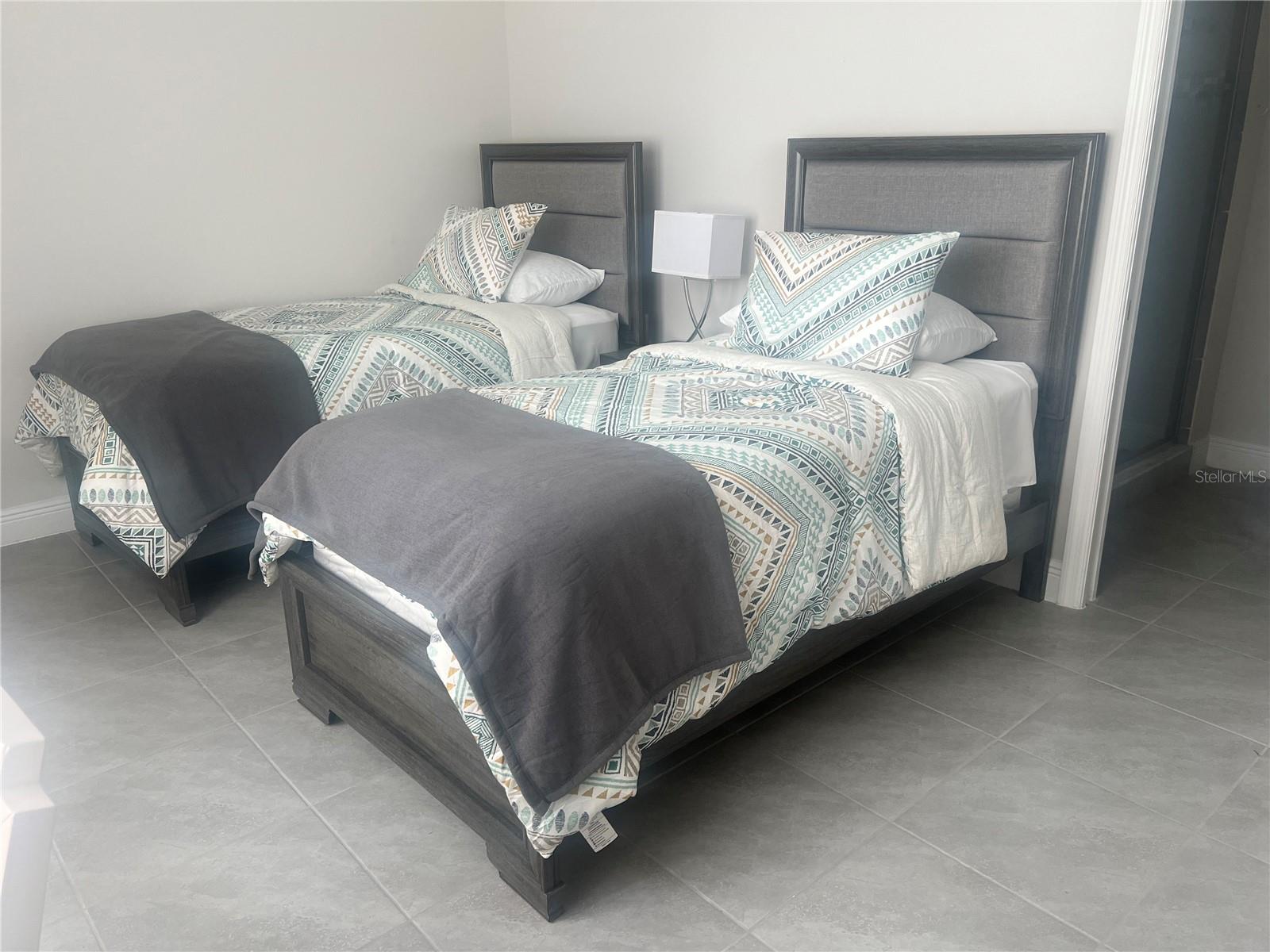 LANDINGS CORAL CRK - Residential Lease