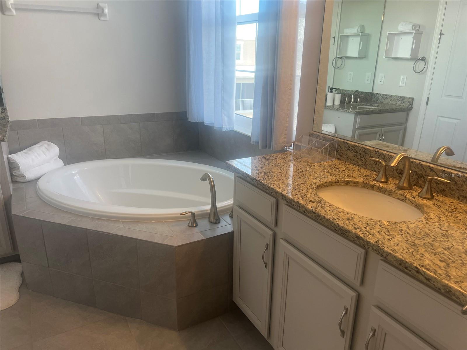 LANDINGS CORAL CRK - Residential Lease