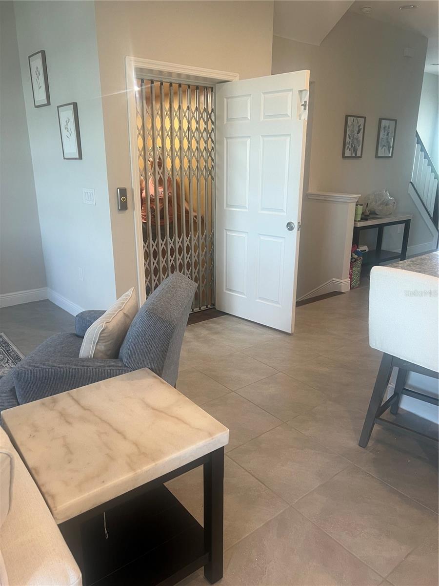 LANDINGS CORAL CRK - Residential Lease