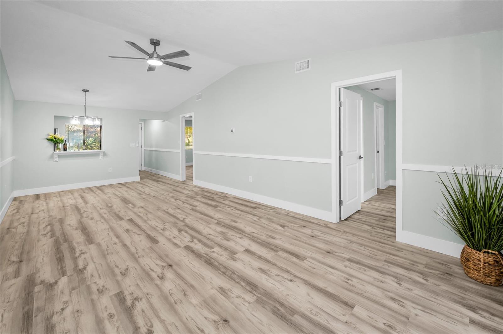 VILLAS OF FOREST LAKES THE - Residential