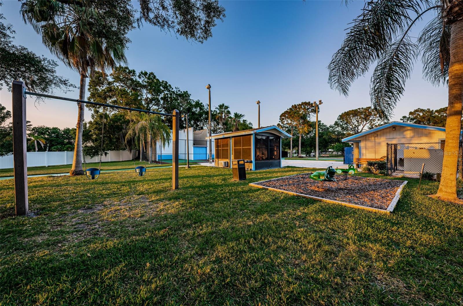 VILLAS OF FOREST LAKES THE - Residential