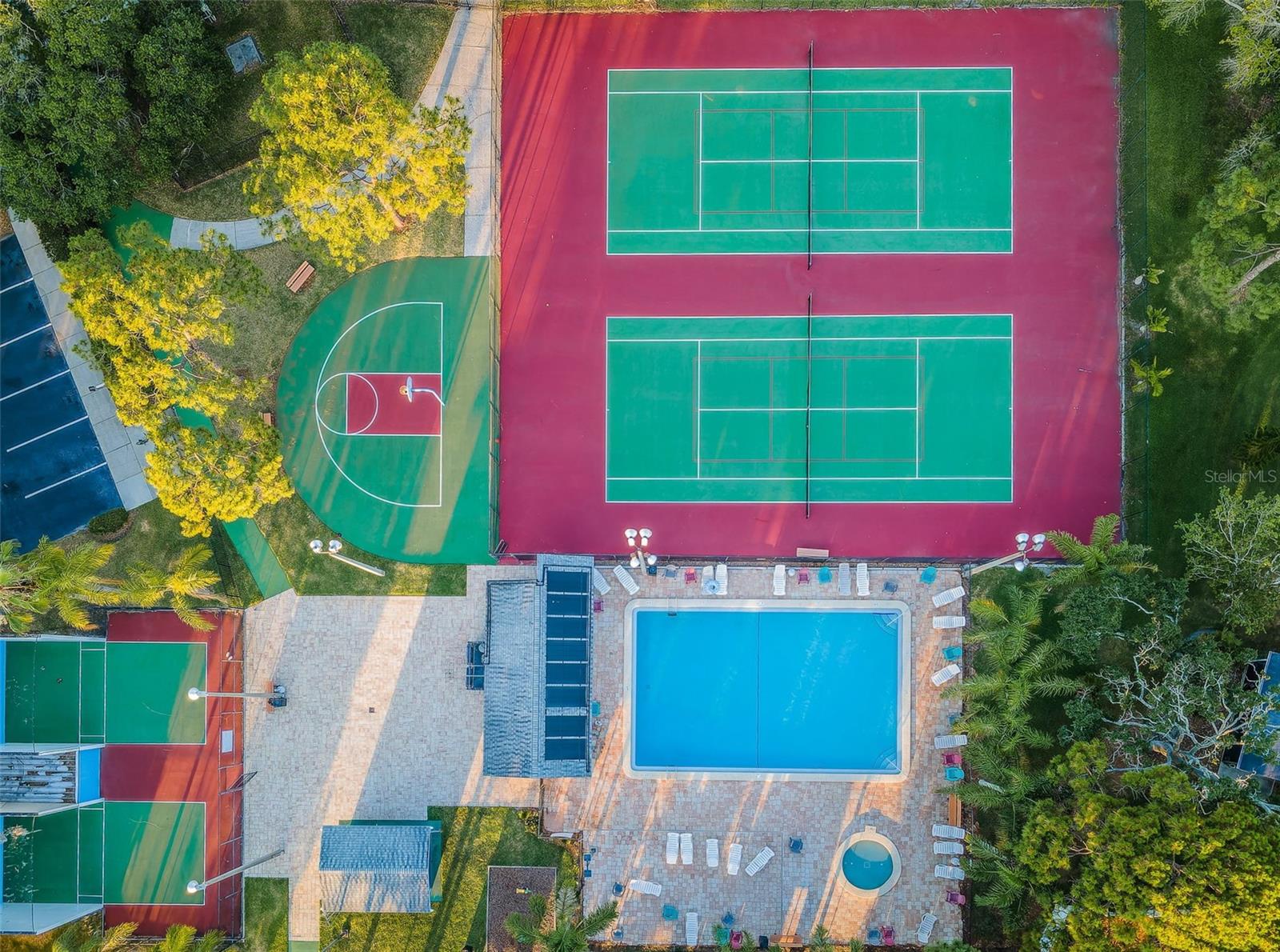 VILLAS OF FOREST LAKES THE - Residential