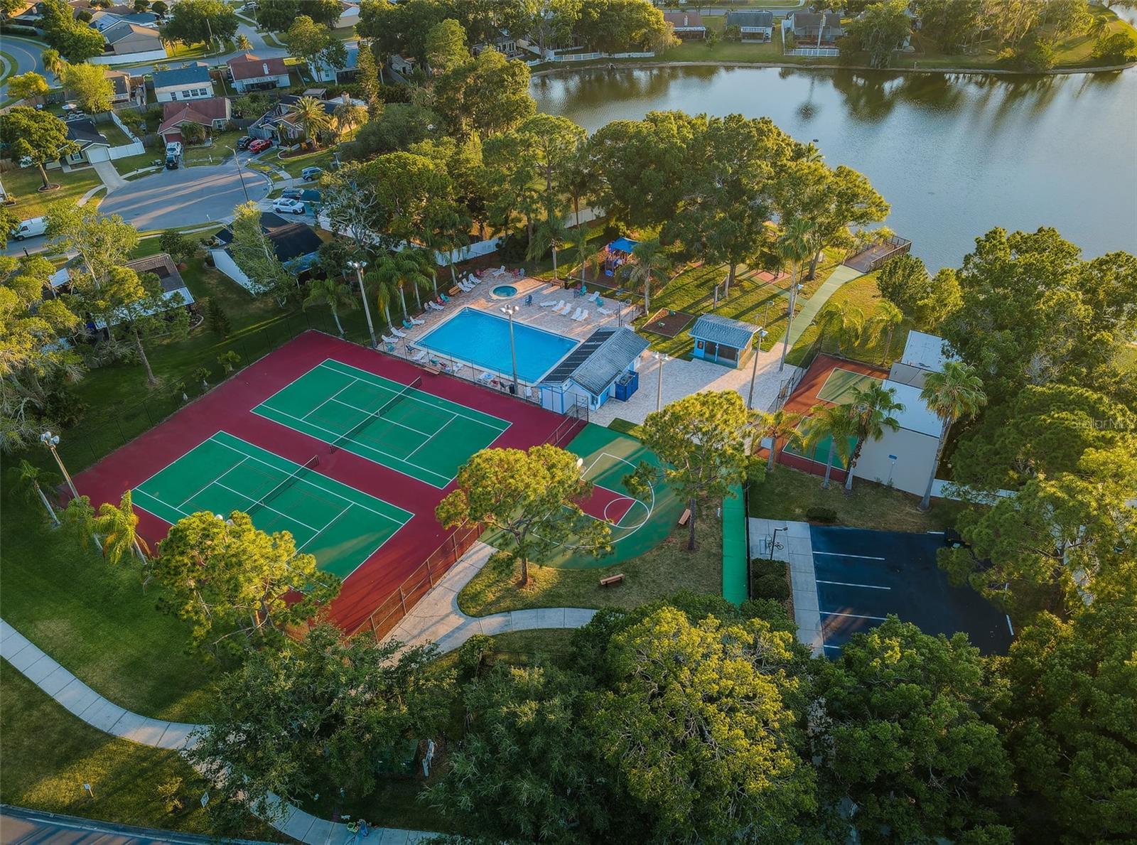 VILLAS OF FOREST LAKES THE - Residential