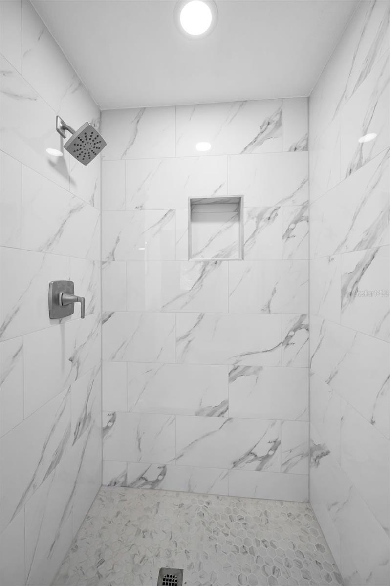 VILLAS OF FOREST LAKES THE - Residential