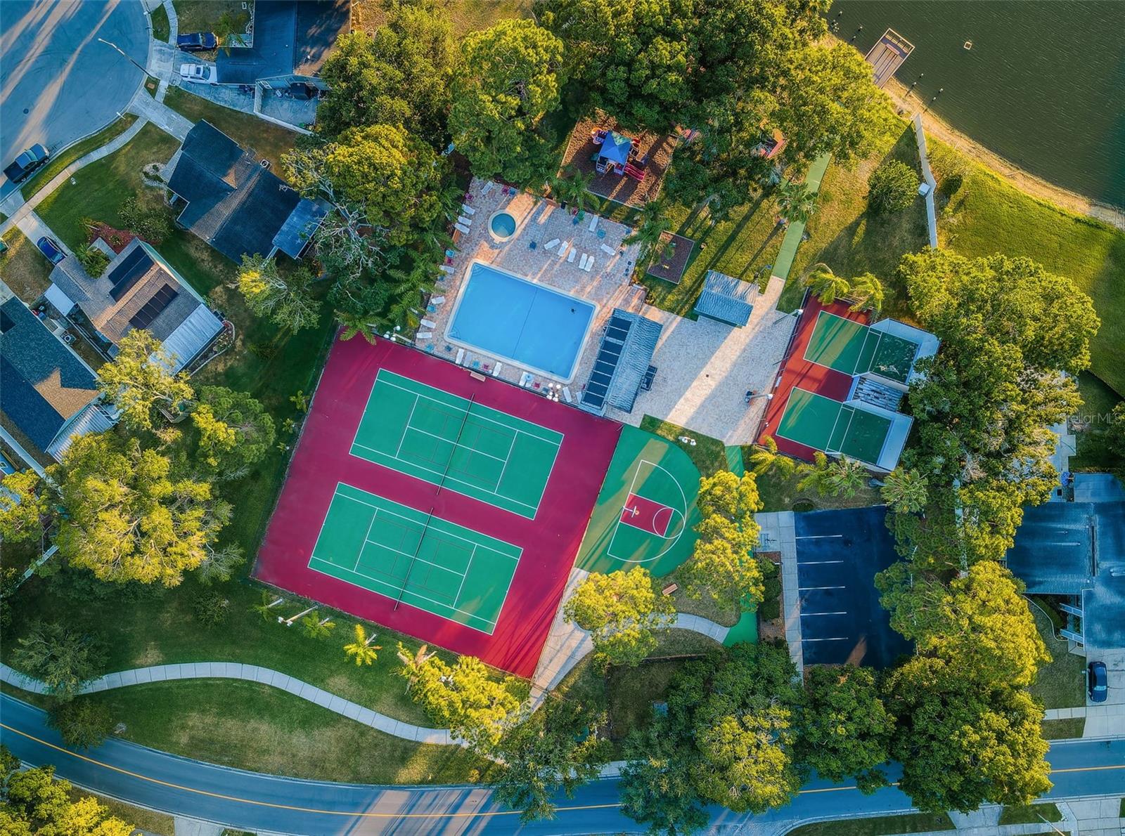 VILLAS OF FOREST LAKES THE - Residential