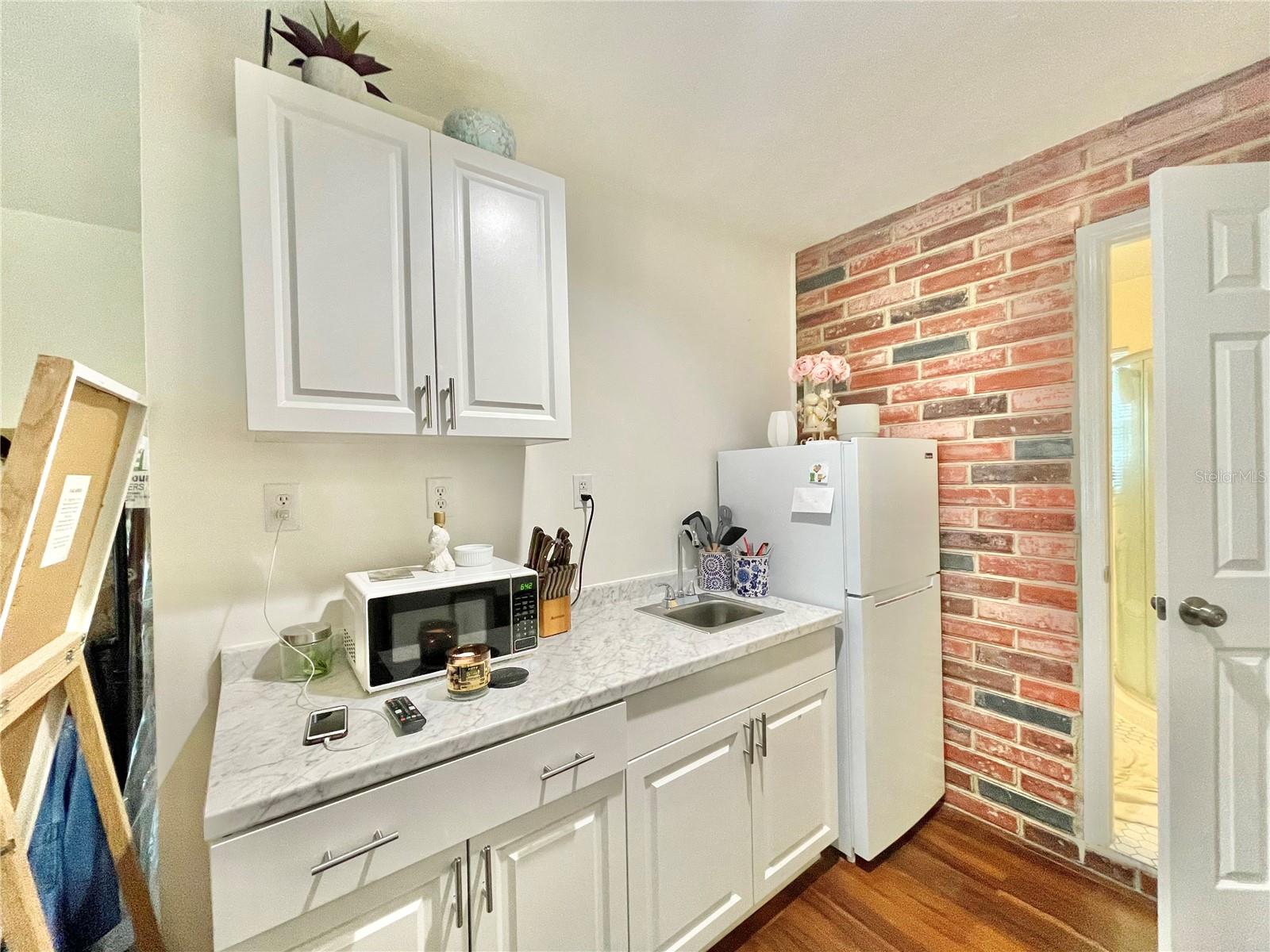 WEST END ESTATES - Residential