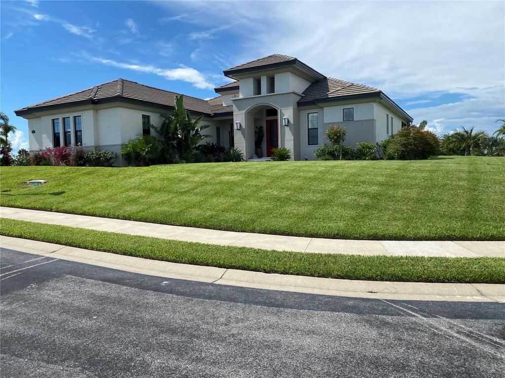 Photo of 262 Amaryllis Way, Lake Alfred, FL 33850 (MLS # O6403878)