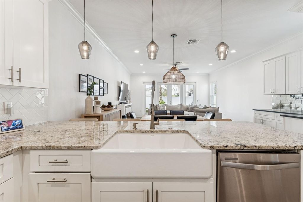 Photo of 309 S Gomez Avenue #2, Tampa, FL 33609 (MLS # TB8465068)