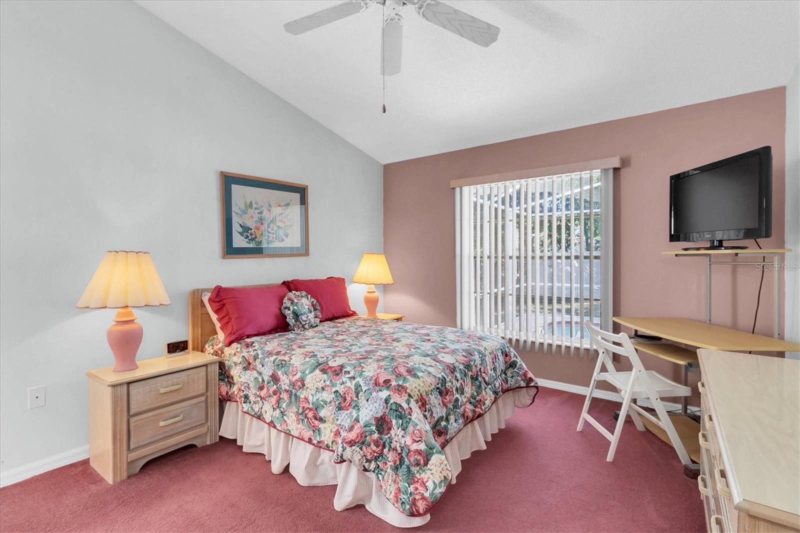 RAIN TREE ROUND - Residential