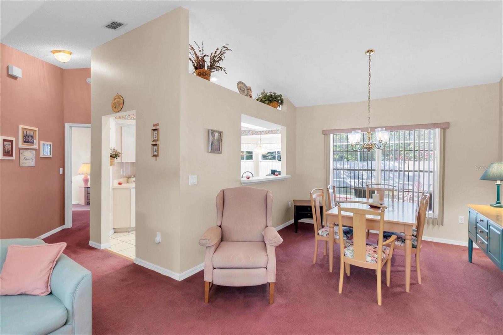 RAIN TREE ROUND - Residential