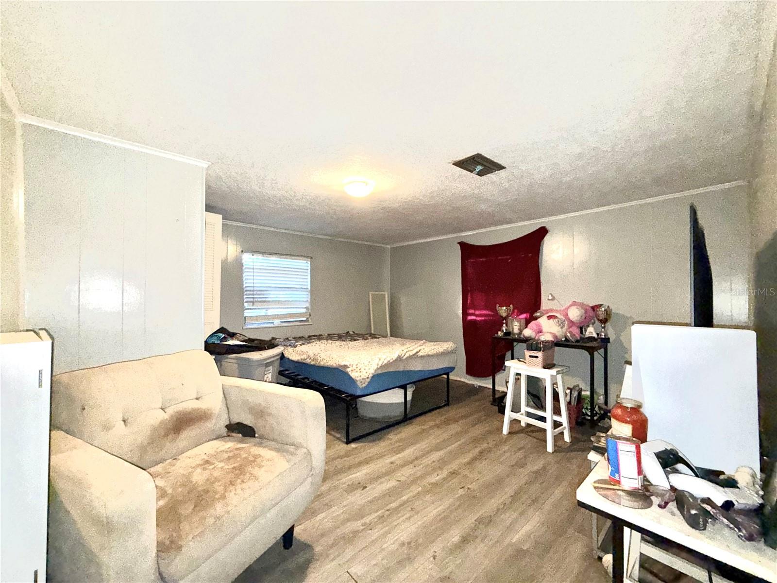 LAKE BRYANT SHORES - Residential