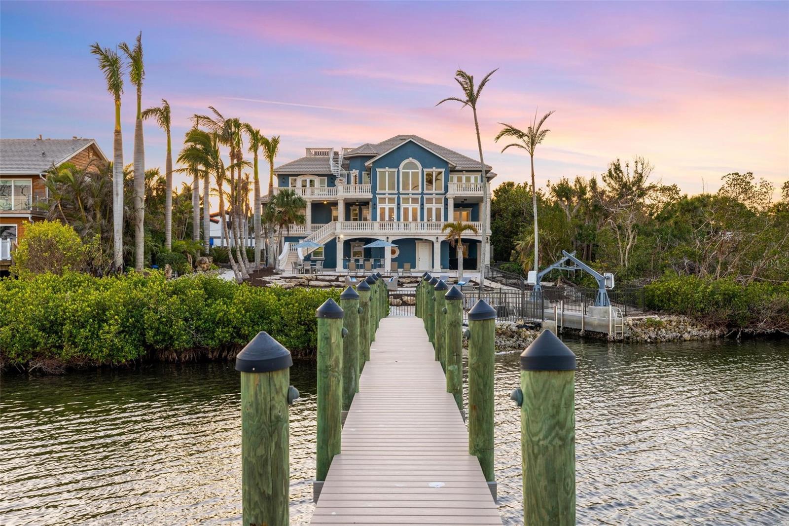 144 N CASEY KEY ROAD