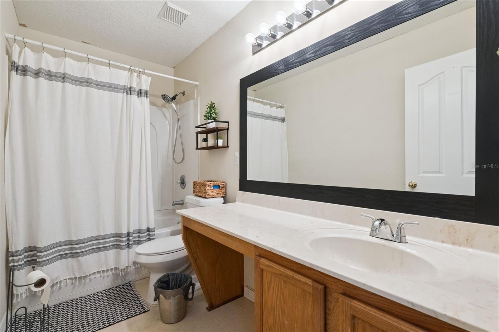 SUNRISE LAKES PH II SUB - Residential