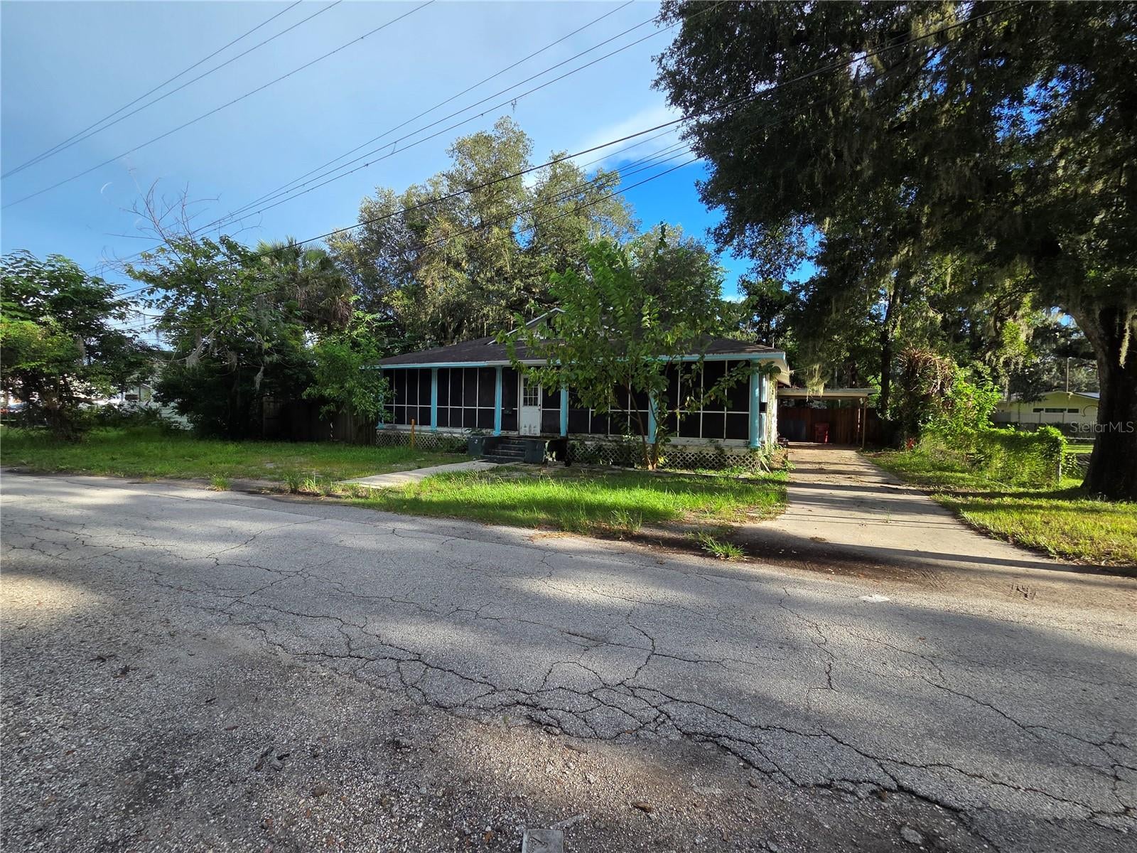 113 W STRICKLAND STREET