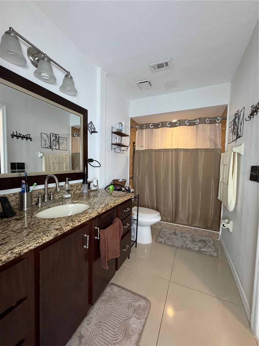 BVL LAKEPOINTE TWNHMS - Residential