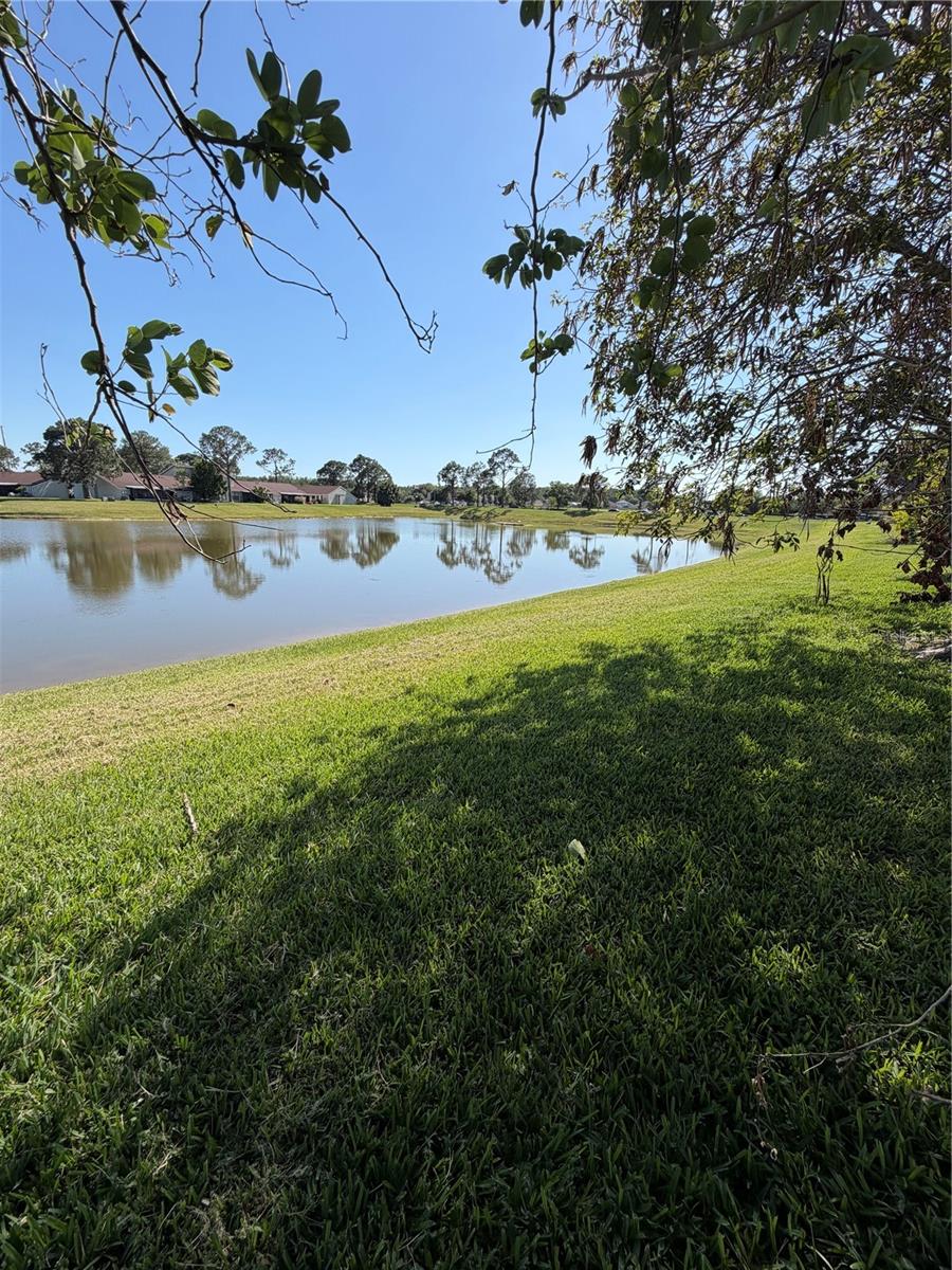 BVL LAKEPOINTE TWNHMS - Residential