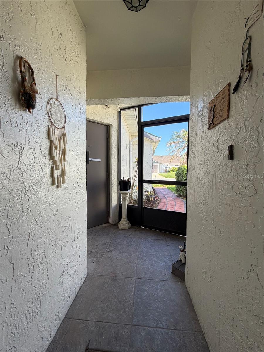 BVL LAKEPOINTE TWNHMS - Residential