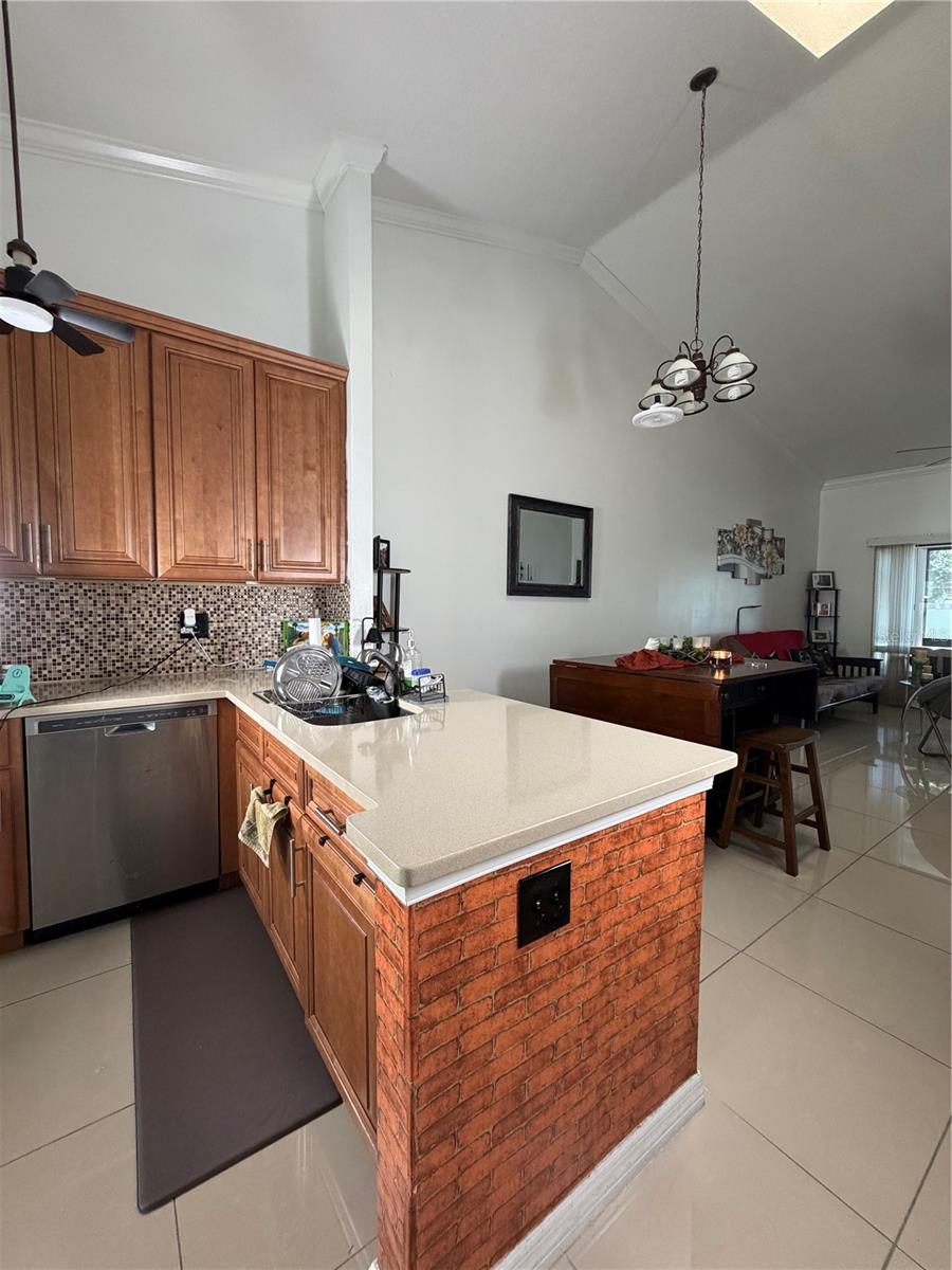 BVL LAKEPOINTE TWNHMS - Residential