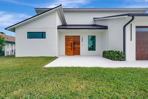 Single Family Residence in ROTONDA WEST FL 289 LONG MEADOW LANE 3.jpg