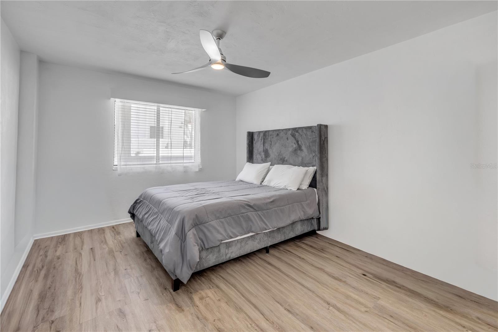 CLUB OCEANIA CONDO PH 01 & 02 - Residential