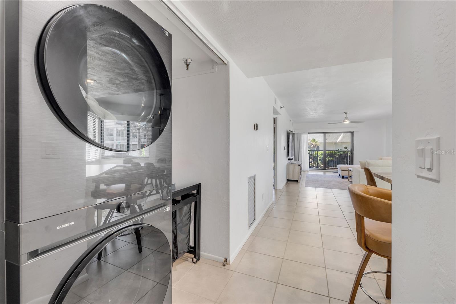 CLUB OCEANIA CONDO PH 01 & 02 - Residential