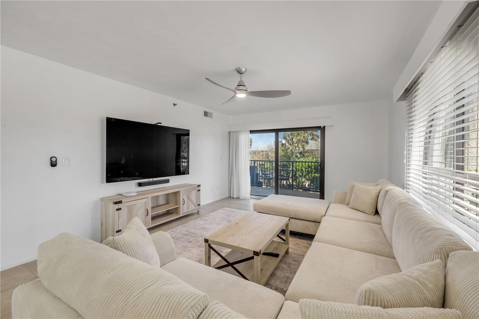 CLUB OCEANIA CONDO PH 01 & 02 - Residential