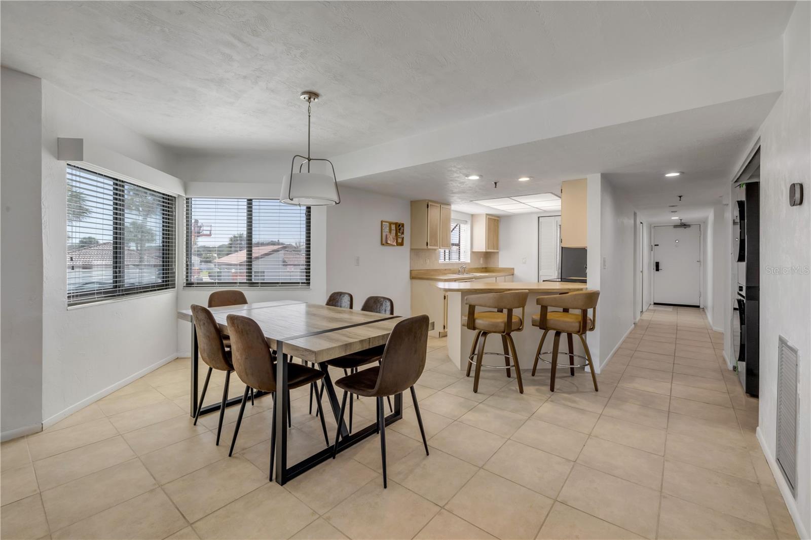 CLUB OCEANIA CONDO PH 01 & 02 - Residential