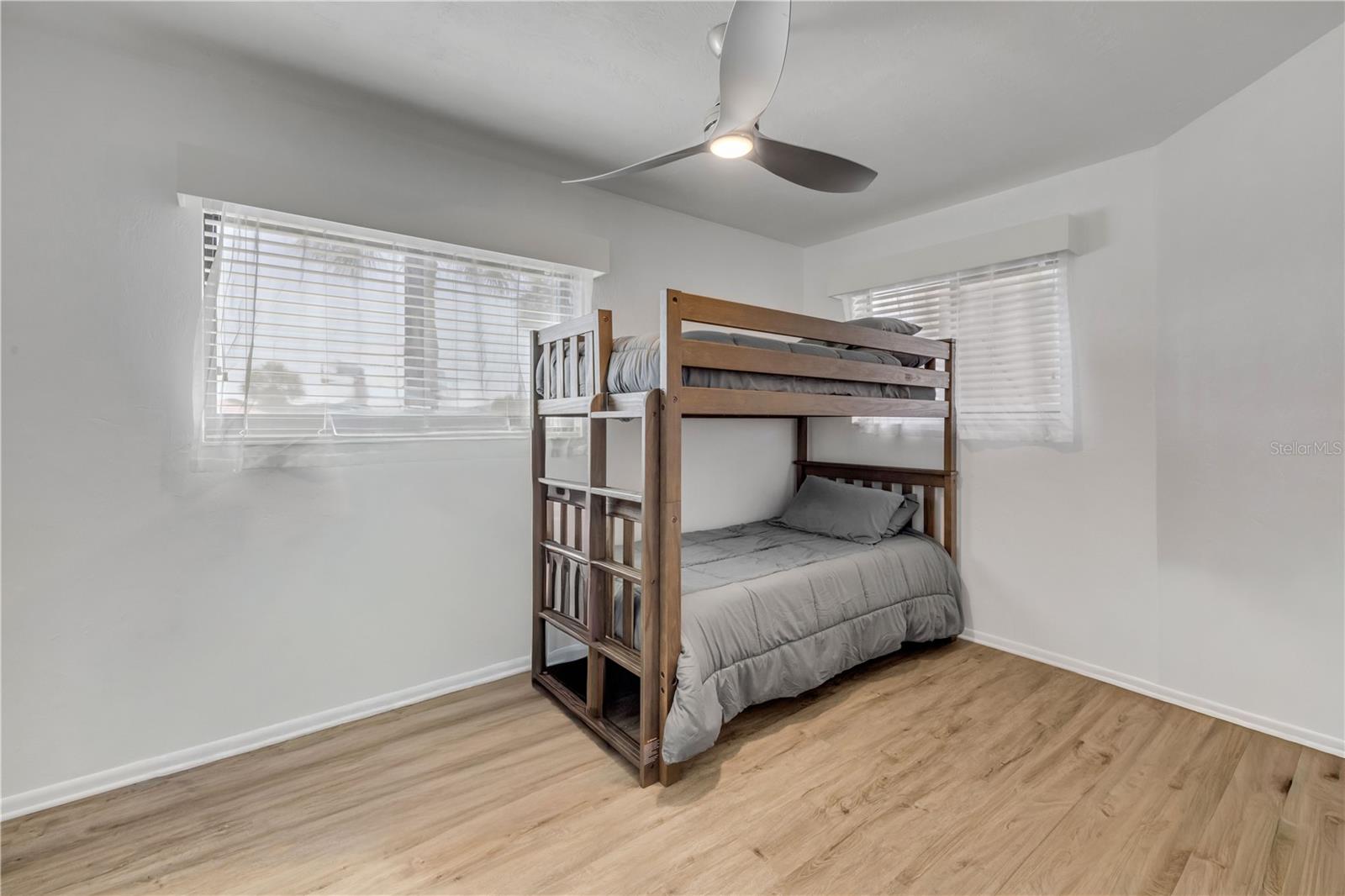 CLUB OCEANIA CONDO PH 01 & 02 - Residential